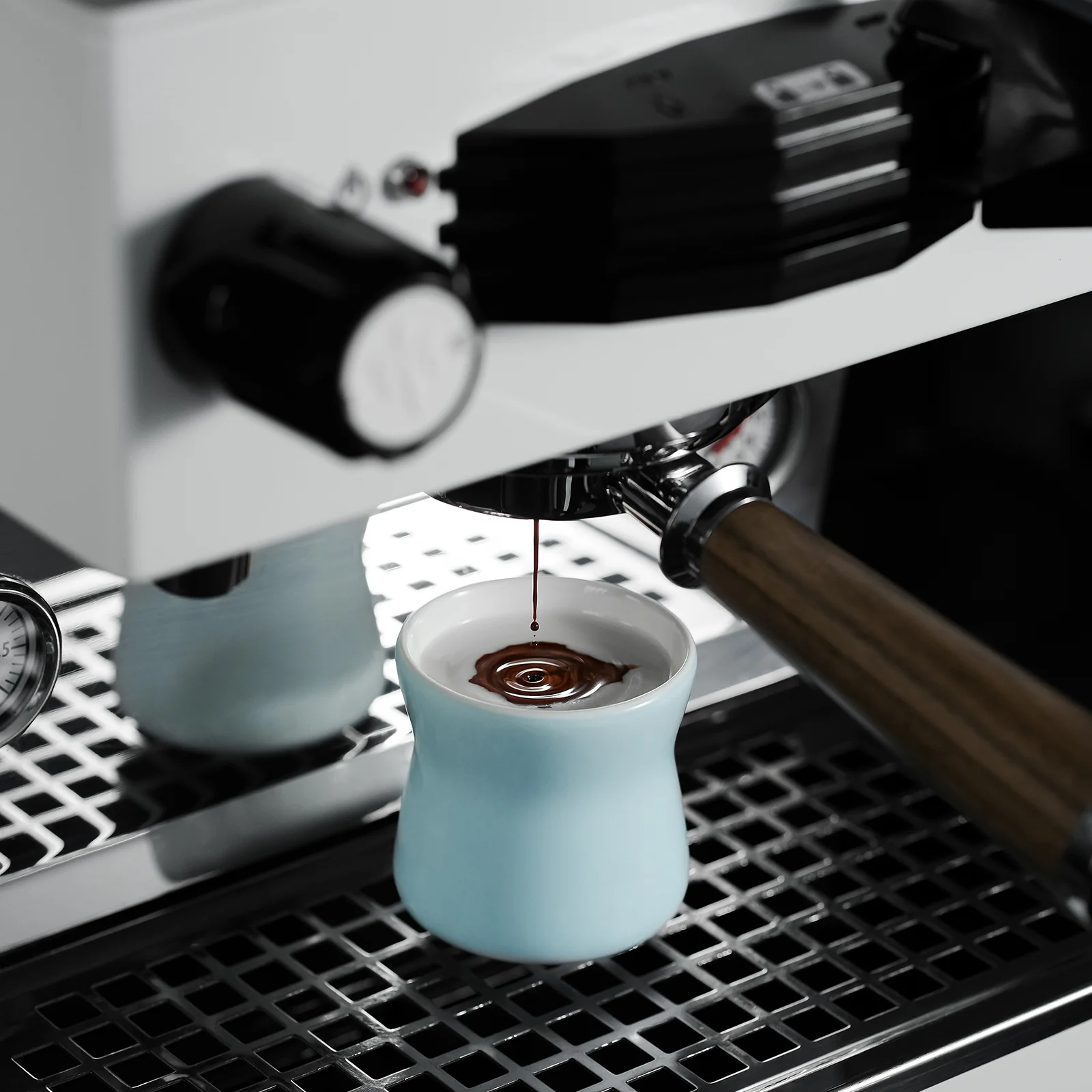 MHW-3BOMBER Aura Series Ceramic Cup - Image 16