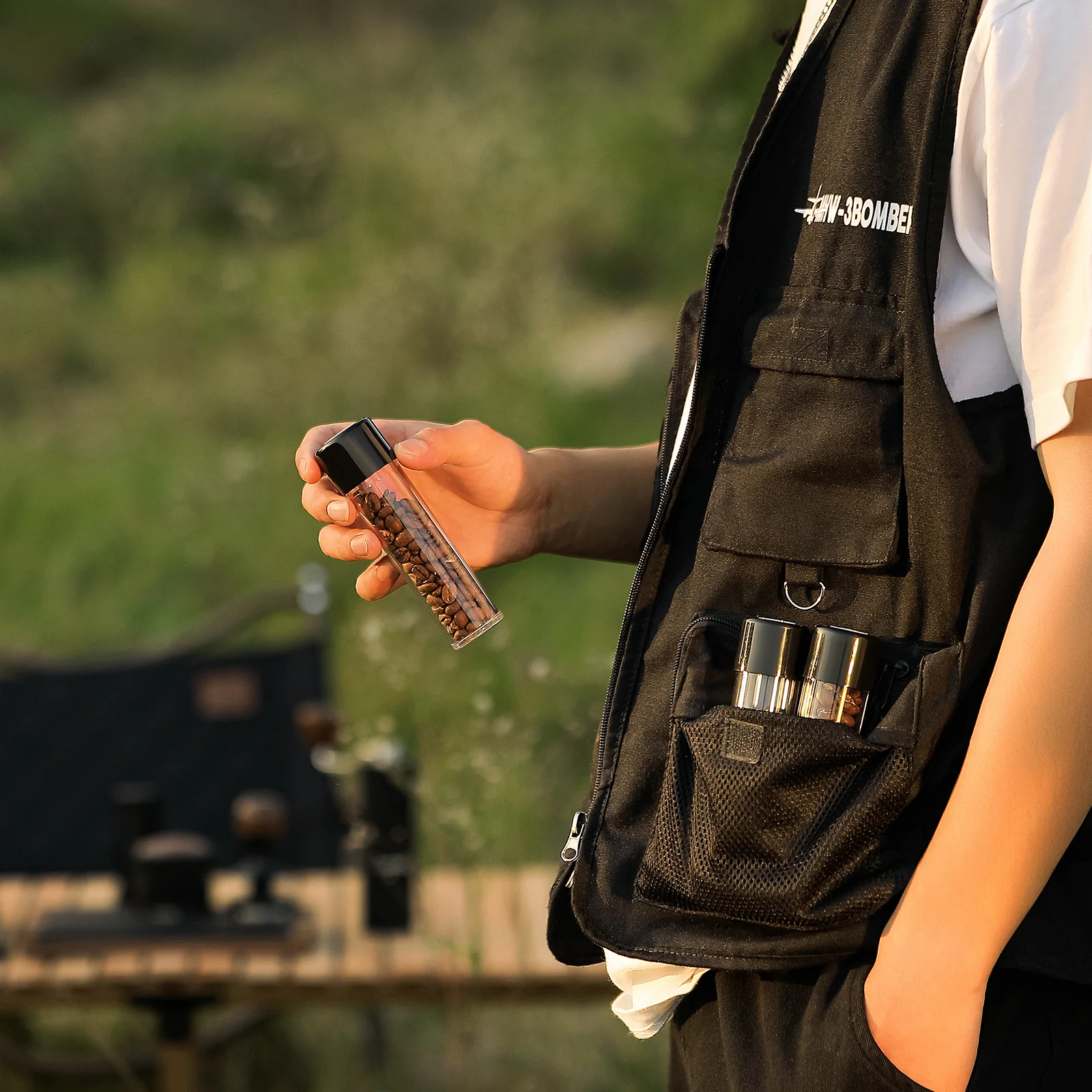 MHW-3BOMBER Energy Bottle & Magnetic Cellar Stand - Image 20