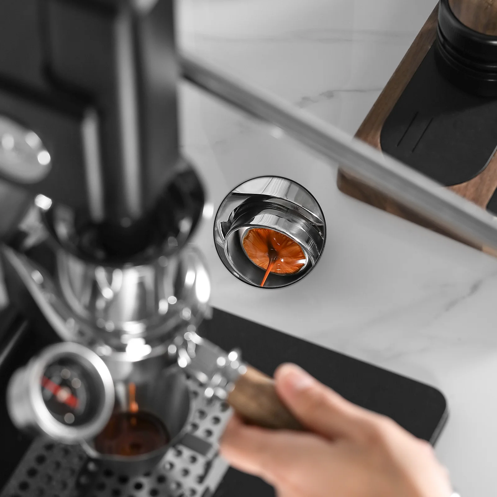 MHW-3BOMBER Espresso Shot Black Mirror - Image 7