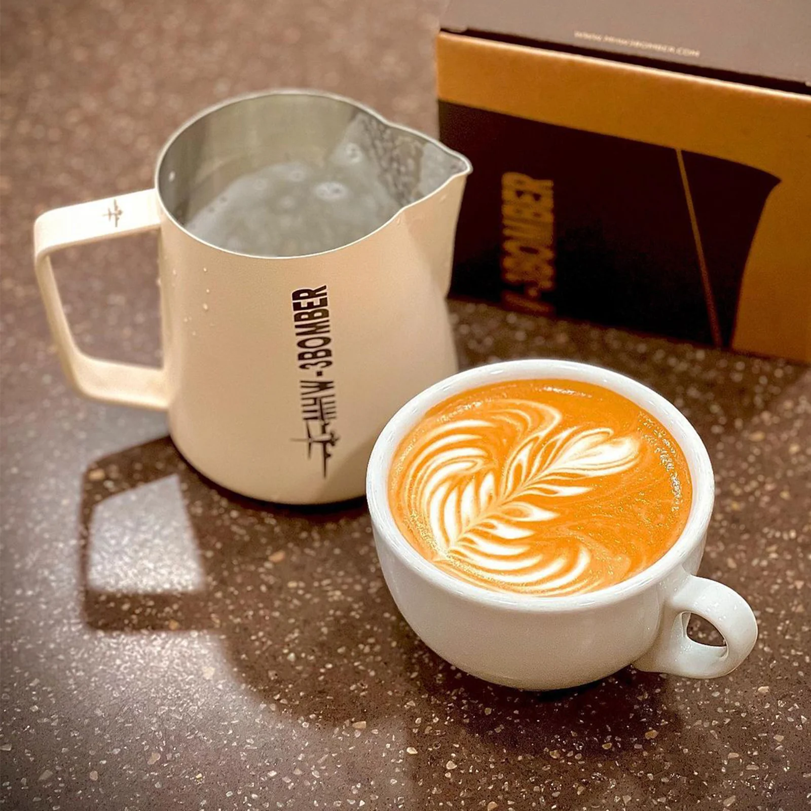 MHW-3BOMBER Latte Art Pitcher 5.0 White - Image 4