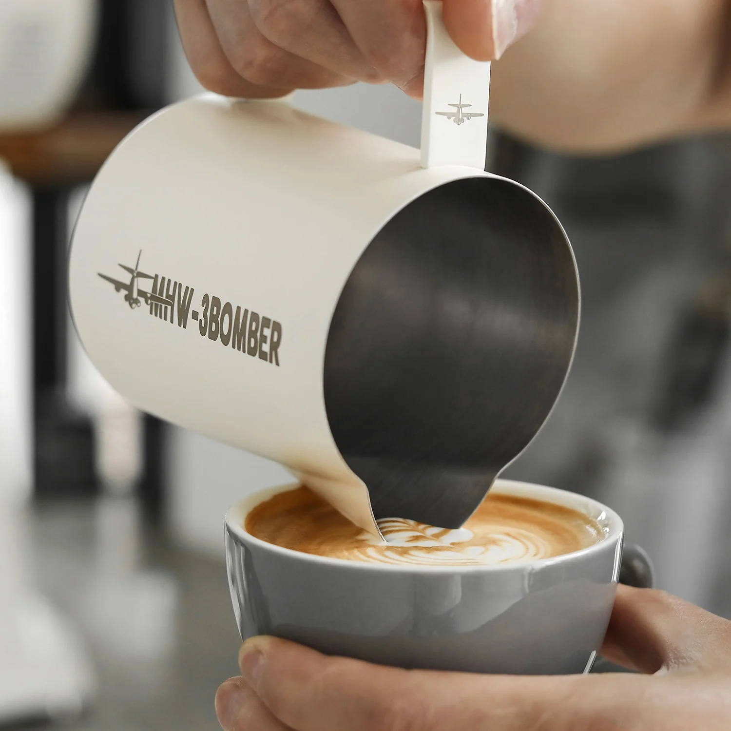 MHW-3BOMBER Latte Art Pitcher 5.0 White - Image 6