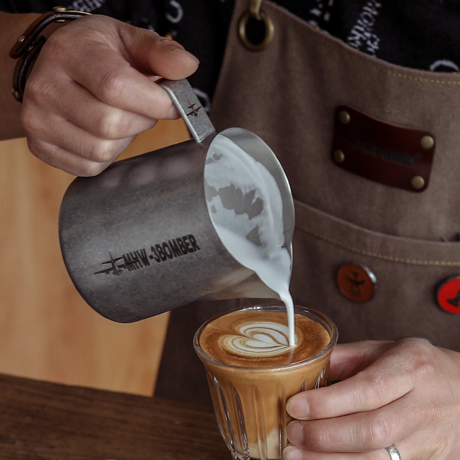 MHW-3BOMBER Latte Art Pitcher 5.0 Silver Spot - Image 6