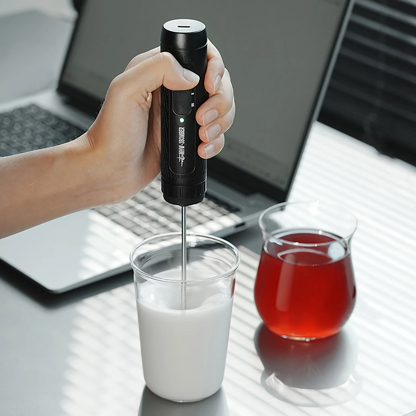 MHW-3BOMBER Magician Handheld Milk Frother - Image 20