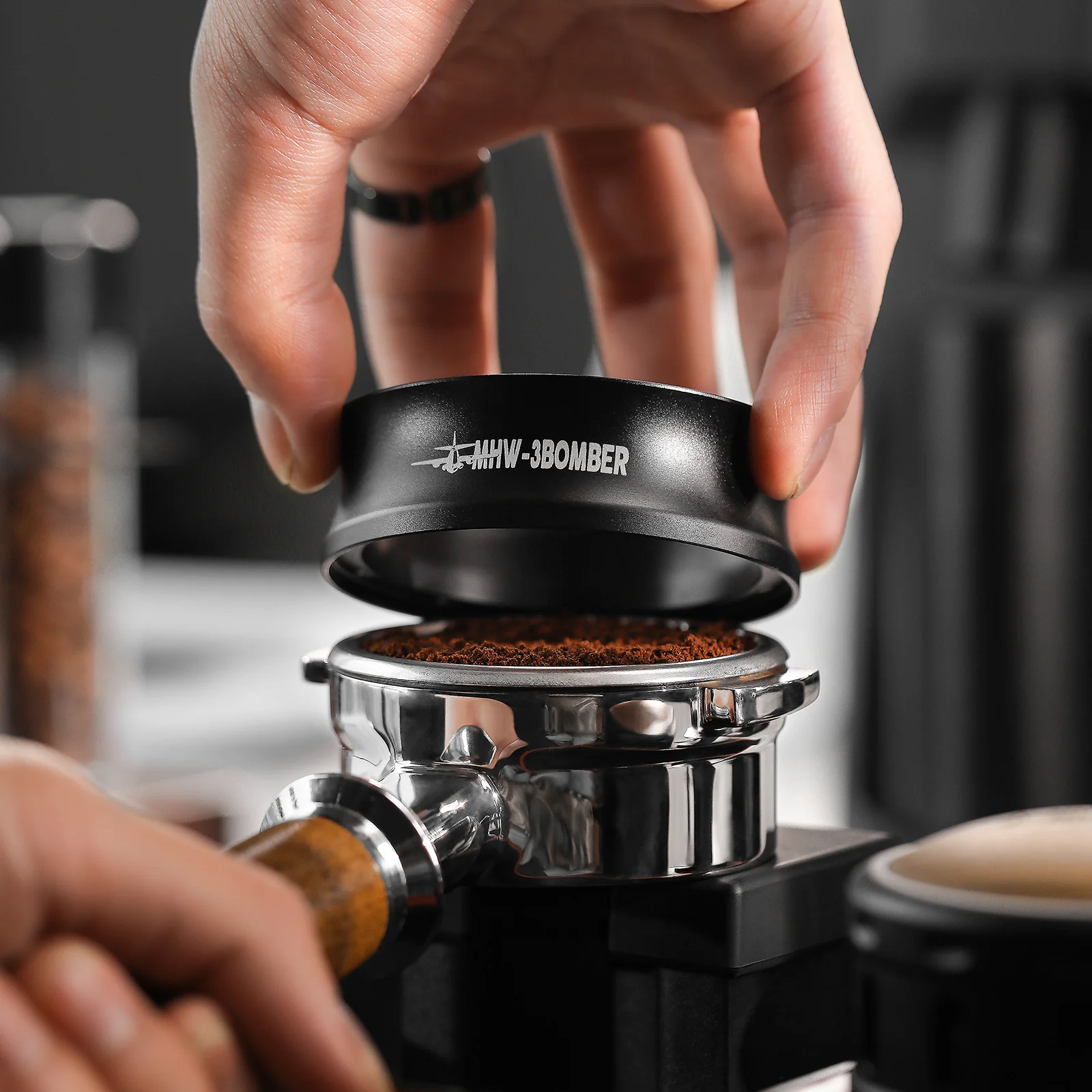 MHW-3BOMBER Espresso Magnetic Coffee Dosing Funnel - Image 5