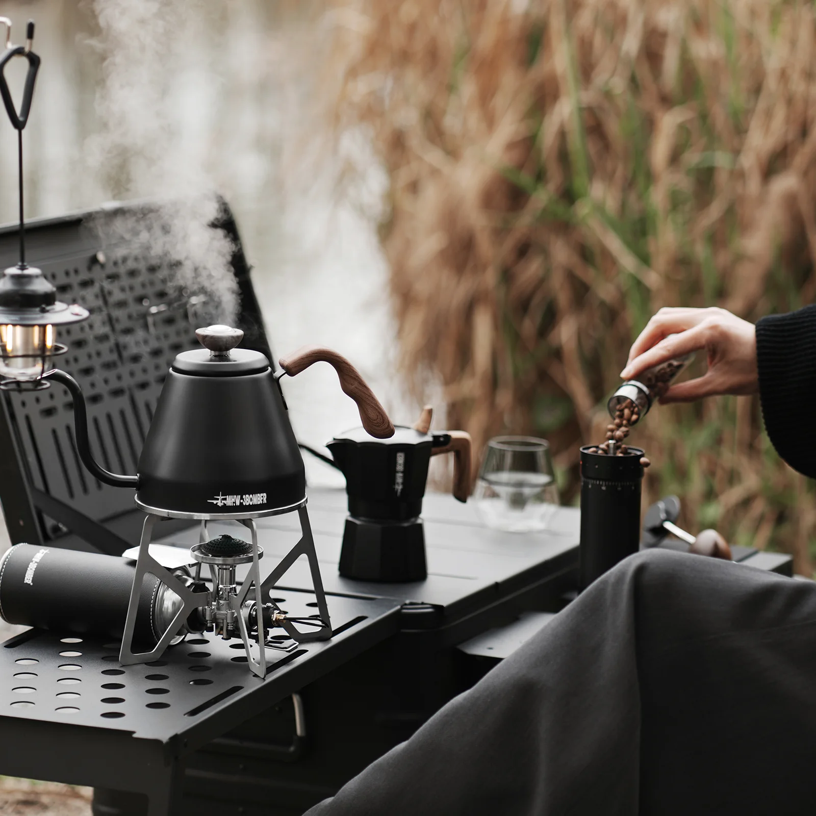 MHW-3BOMBER MET Outdoor Cassette Stove - Image 13