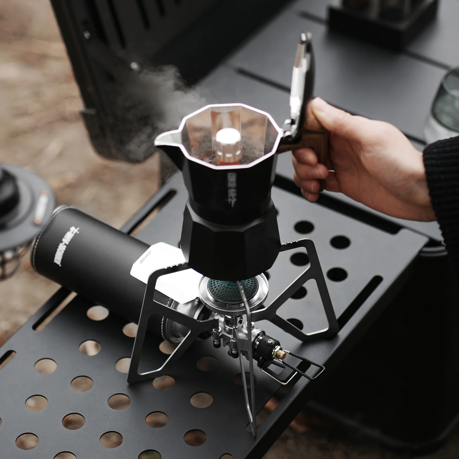MHW-3BOMBER MET Outdoor Cassette Stove - Image 16