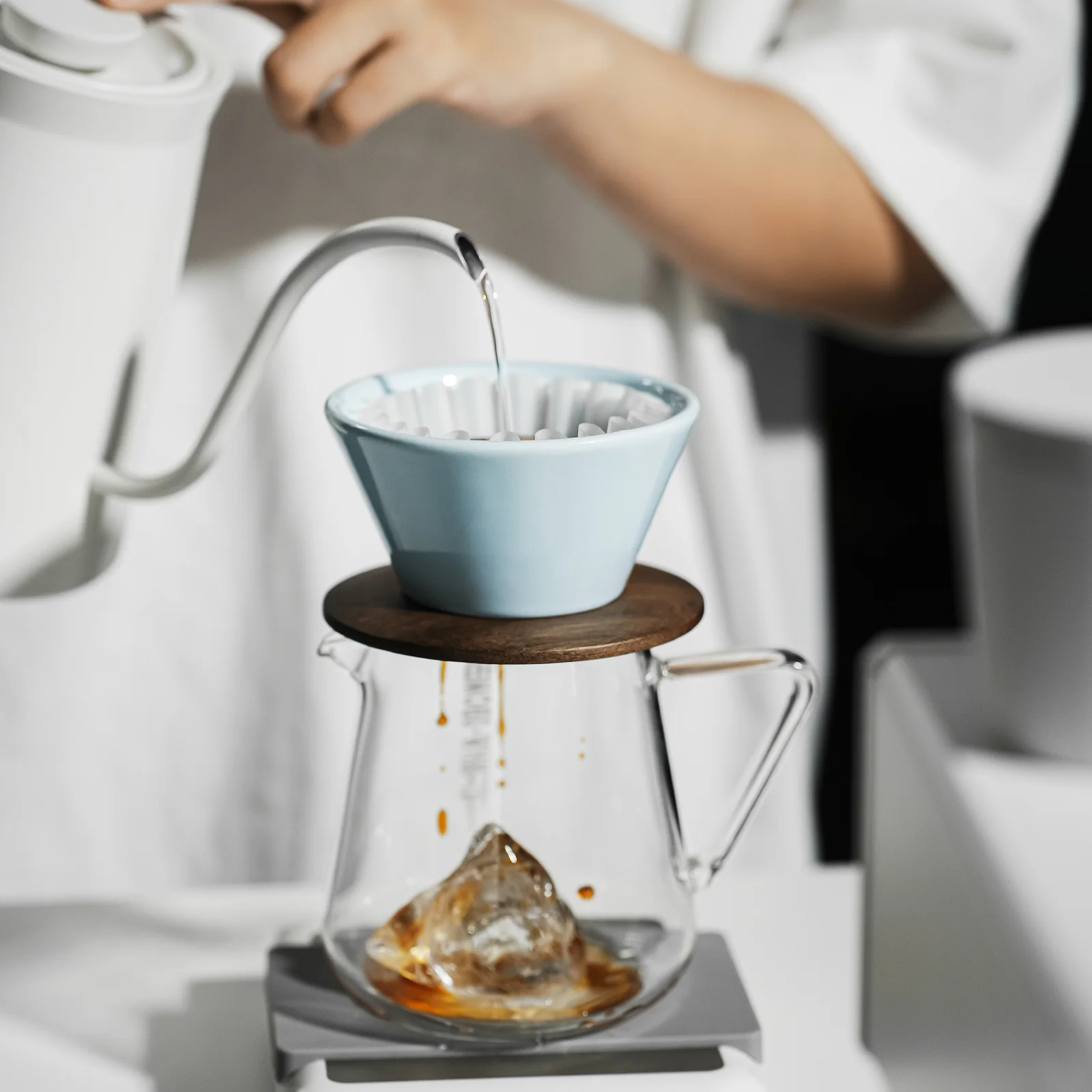 MHW-3BOMBER Meteor Coffee Dripper - Image 7