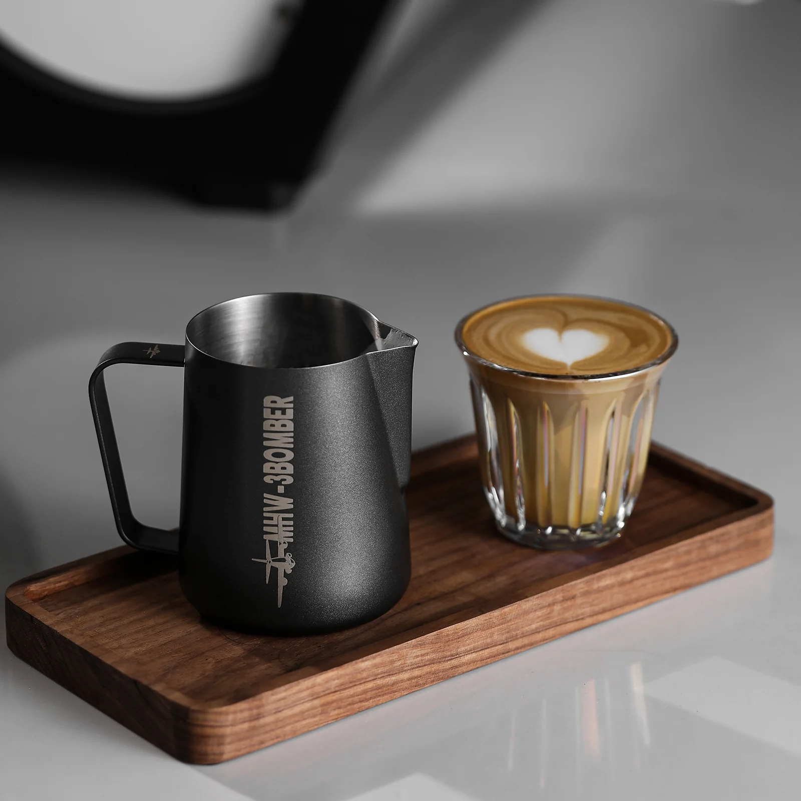 MHW-3BOMBER Milk Frothing Pitcher 3.0 Matte Black - Image 11