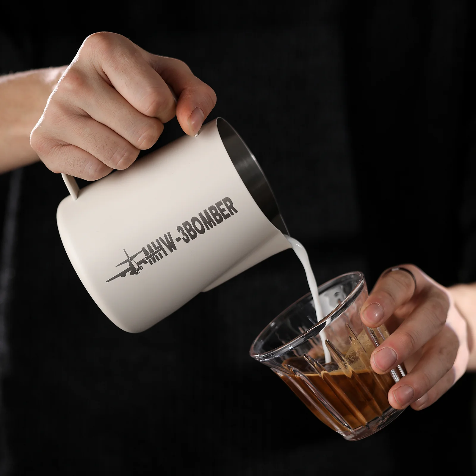 MHW-3BOMBER Milk Frothing Pitcher 3.0 White - Image 12
