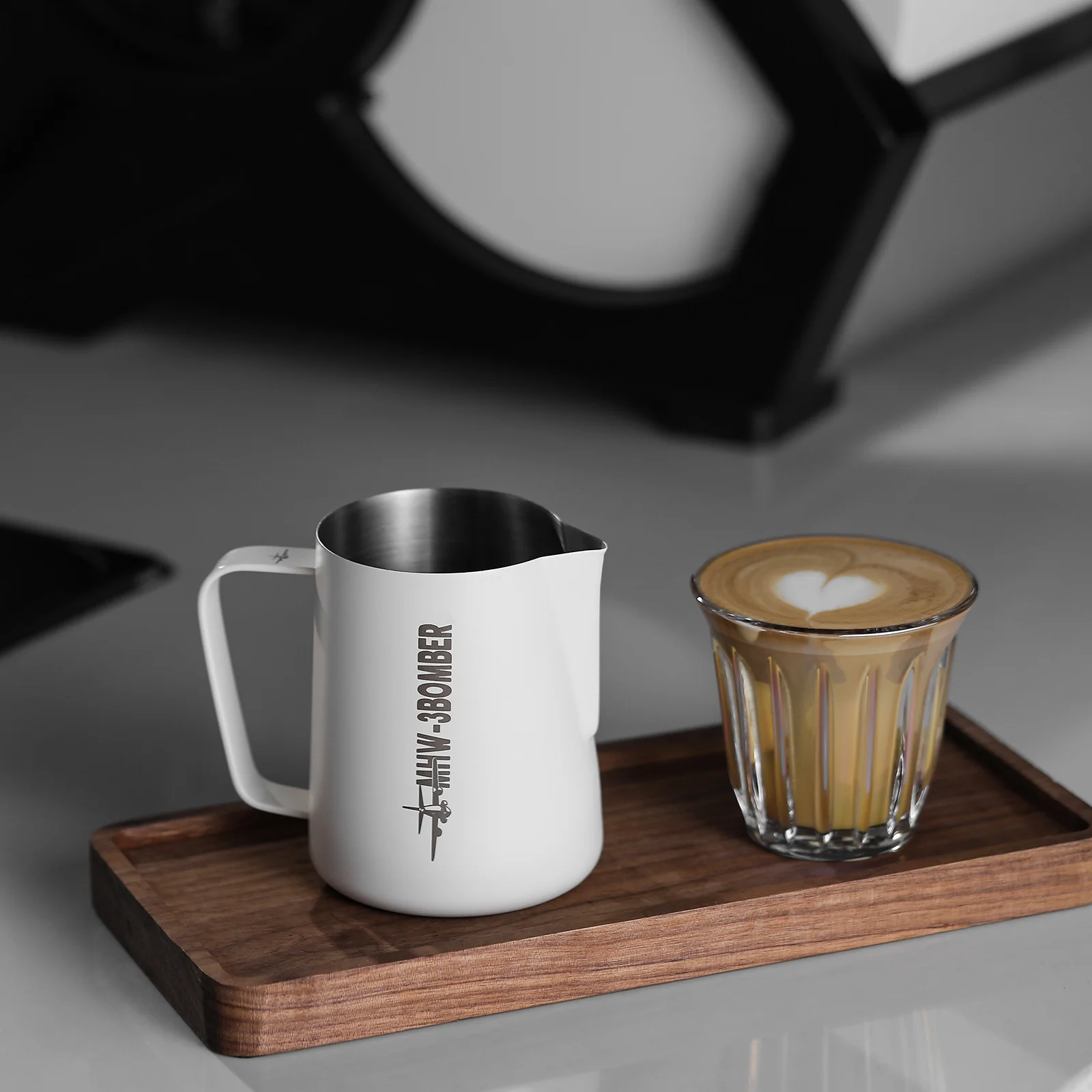 MHW-3BOMBER Milk Frothing Pitcher 3.0 White - Image 13