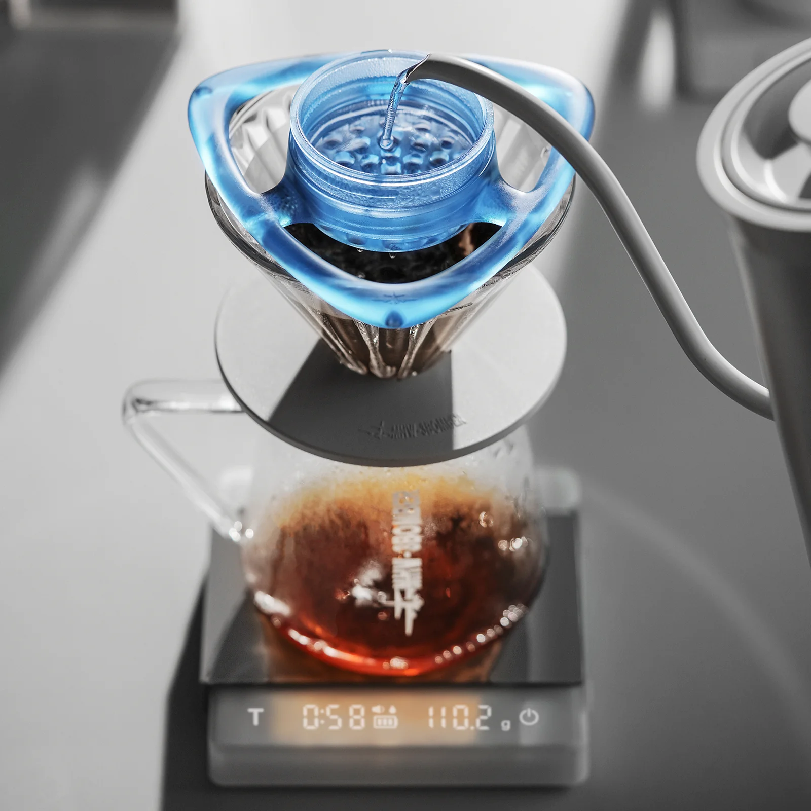 MHW-3BOMBER Rain Pour-Over Coffee Splitter - Image 5