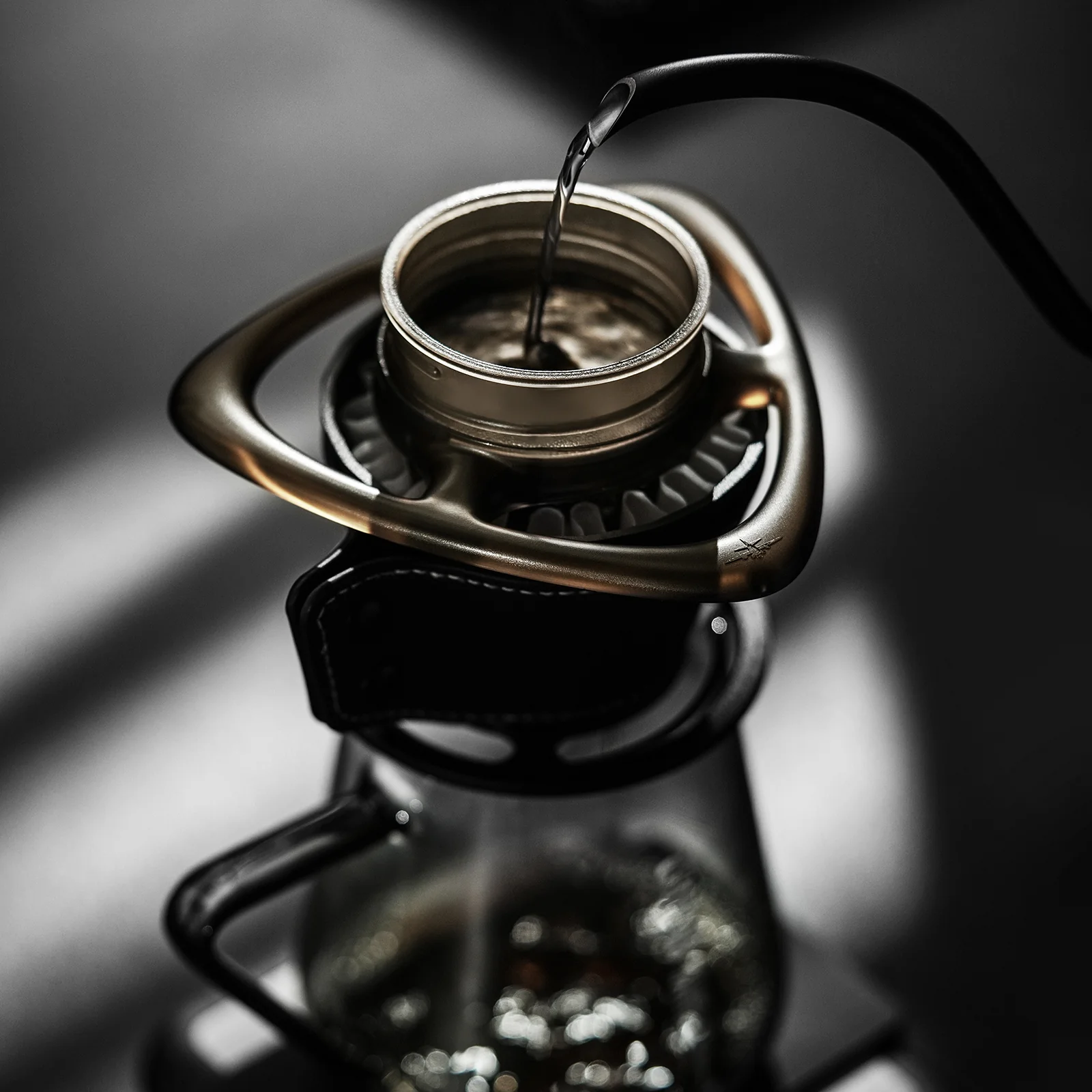 MHW-3BOMBER Rain Pour-Over Coffee Splitter - Image 8