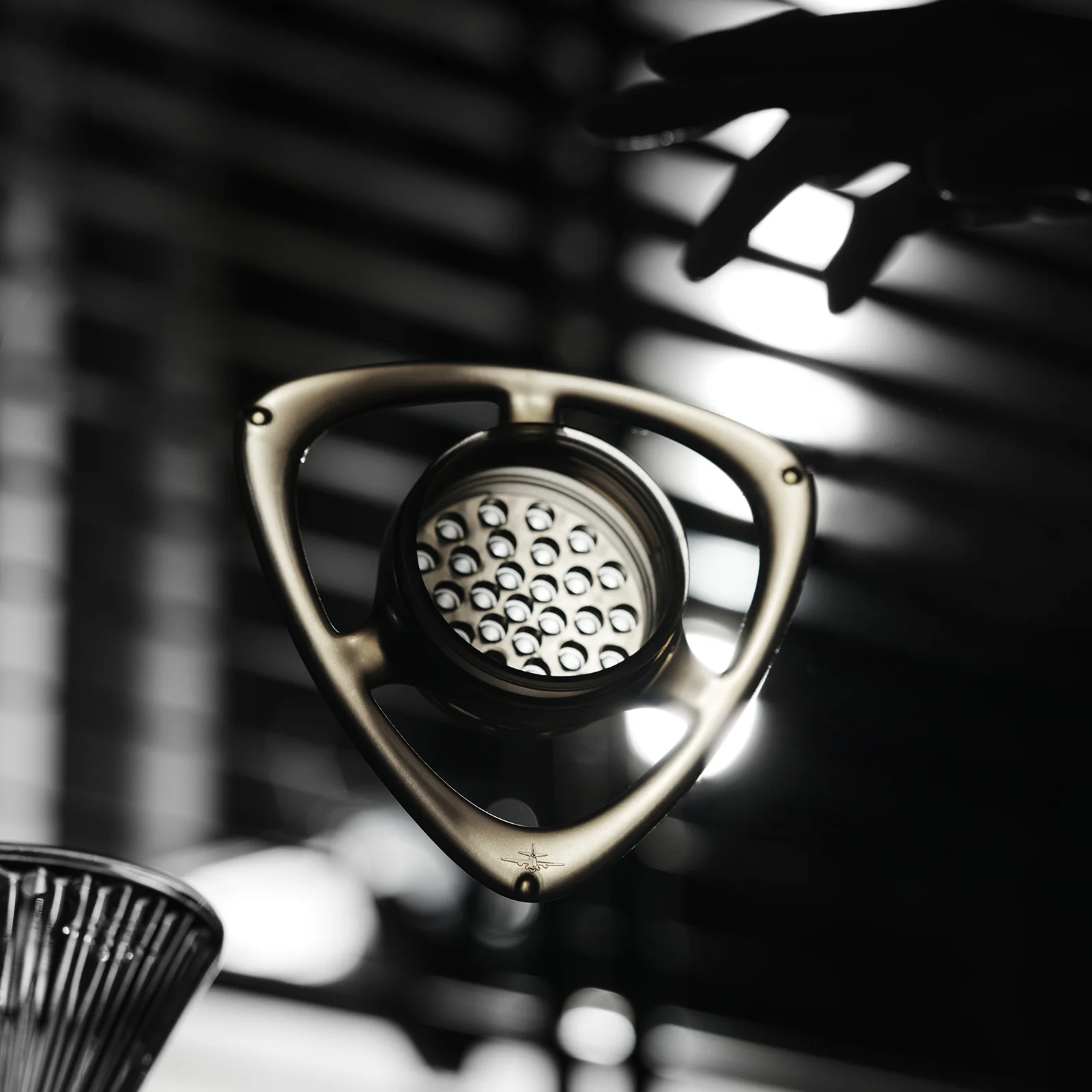 MHW-3BOMBER Rain Pour-Over Coffee Splitter - Image 9