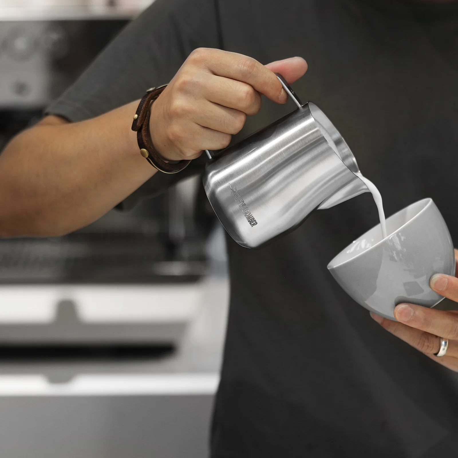 MHW-3BOMBER Turbo Milk Pitcher Glossy Grey - Image 6