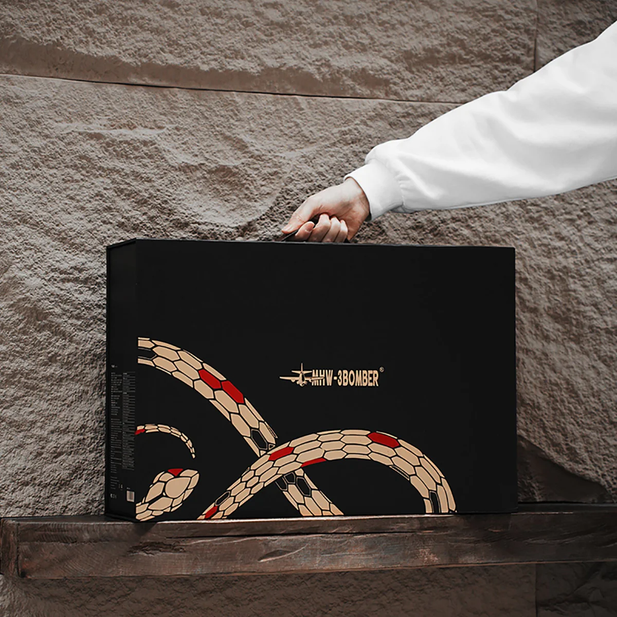 MHW-3BOMBER Serpent Collection Pour Over Coffee Gift Box - Image 15